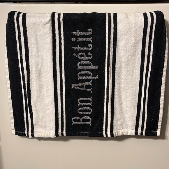 Bon Appétit Decorative Kitchen Towels - Picture 2 of 5